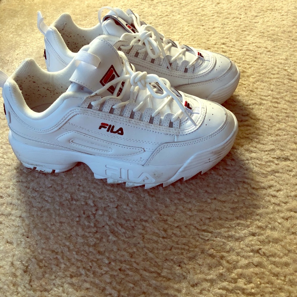 Fila disruptors ||